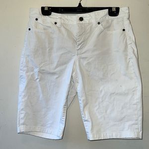 Talbots Women’s 8 White Shorts